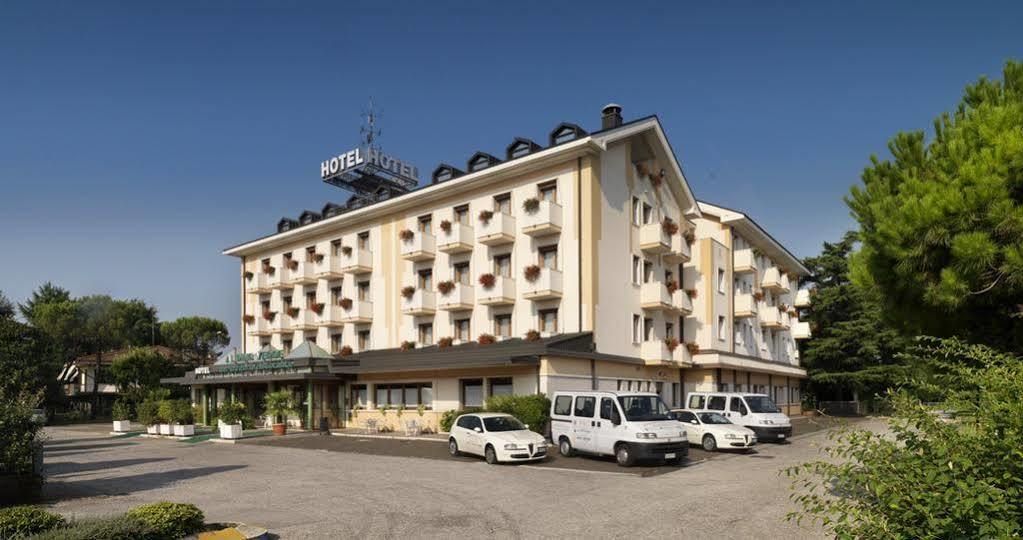 Hotel Al Pino Verde Camposampiero Exterior foto